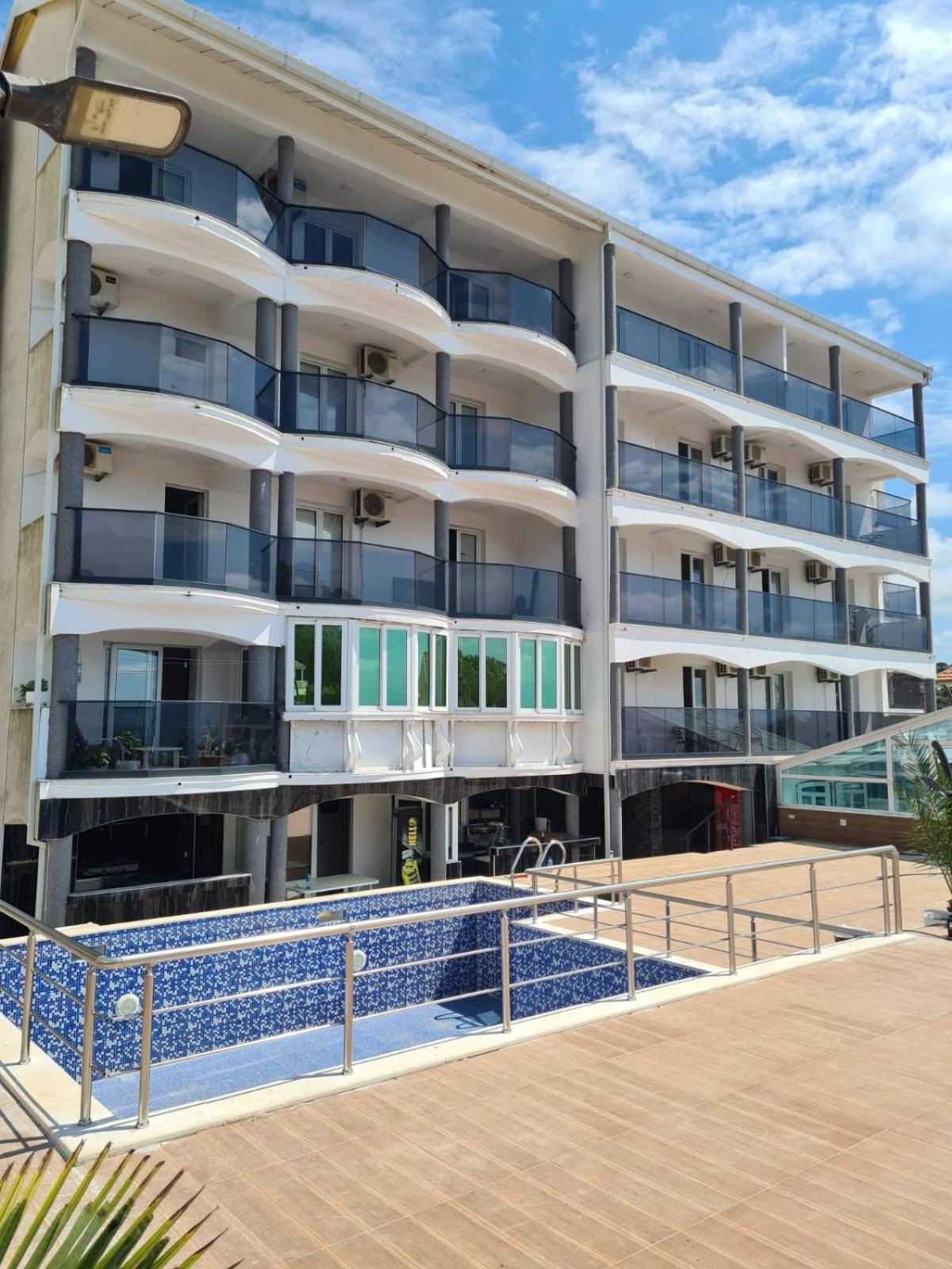 Apartments Mekic ウトイェハ エクステリア 写真